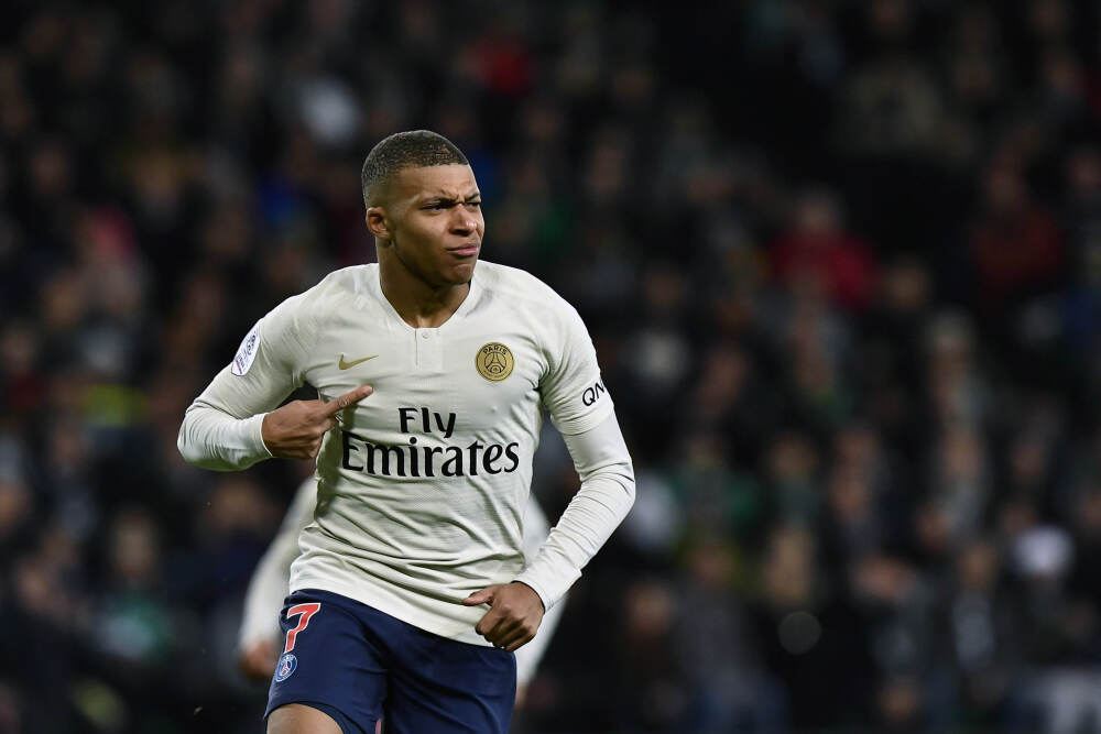 世人皆赞郭子仪是大唐柱石，却没人懂，他救国是表，掌控 “功高不震主” 的处世之道才是关键